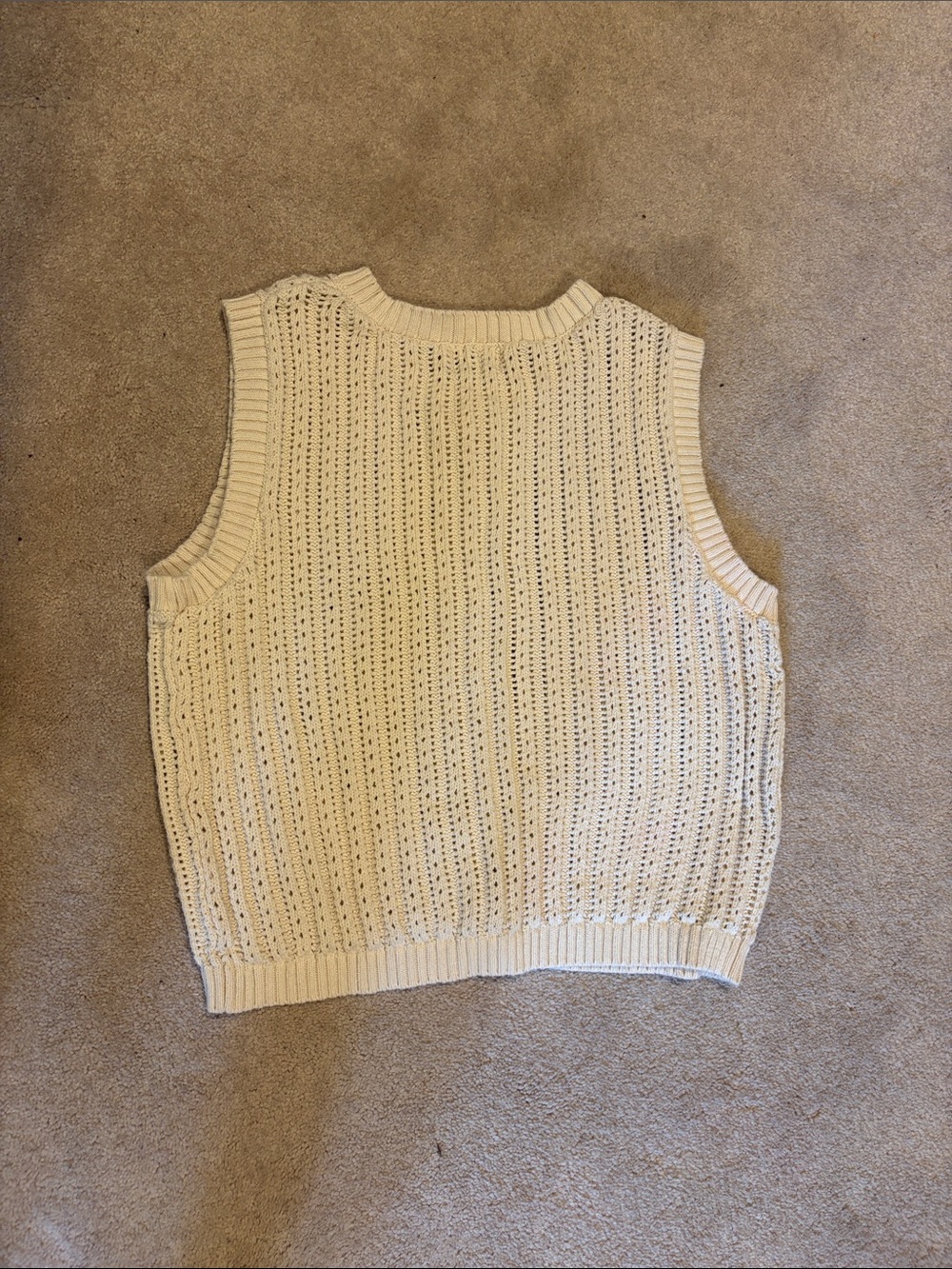 Large cream knit button-front sleeveless vest - Picture 4 of 5